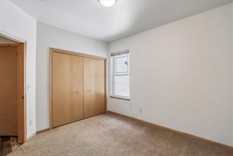 1092 Walnut Avenue Riverside IA 52327