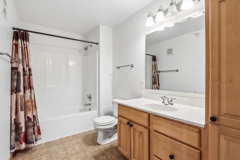 1092 Walnut Avenue Riverside IA 52327