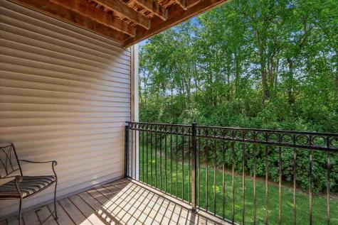 1092 Walnut Avenue Riverside IA 52327