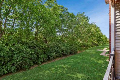 1092 Walnut Avenue Riverside IA 52327