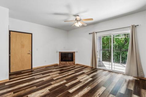 1092 Walnut Avenue Riverside IA 52327