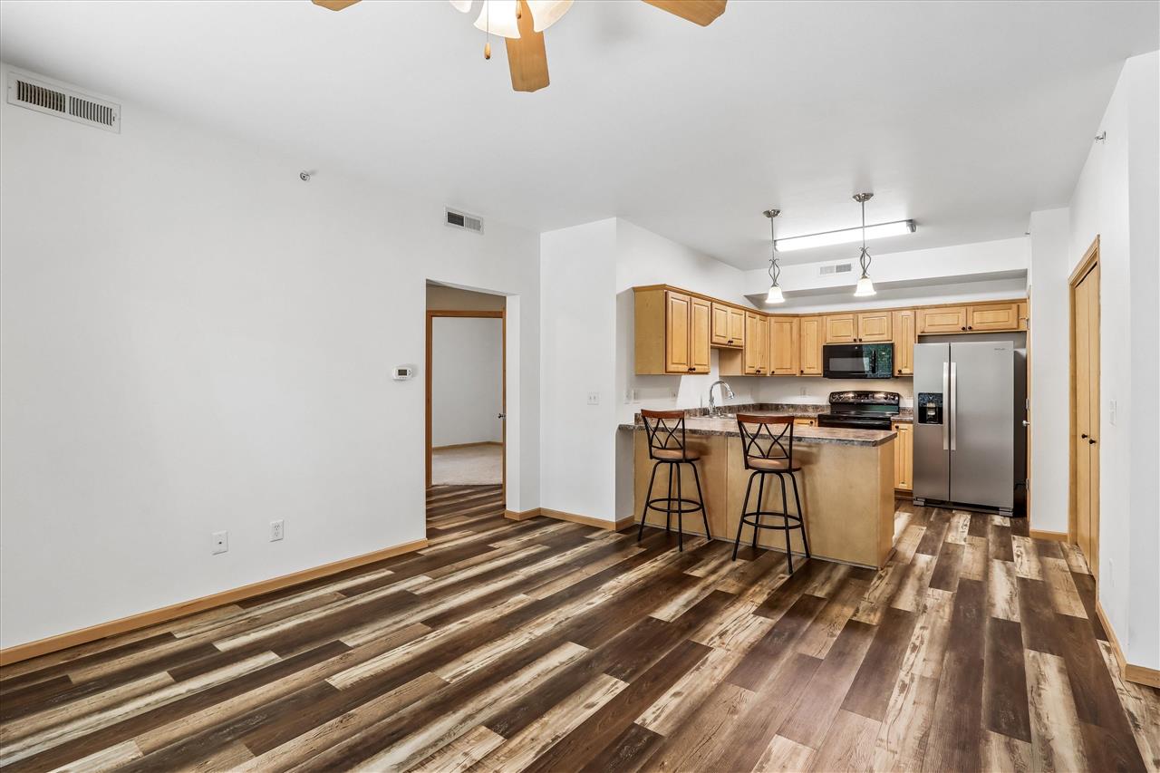 1092 Walnut Avenue Riverside IA 52327