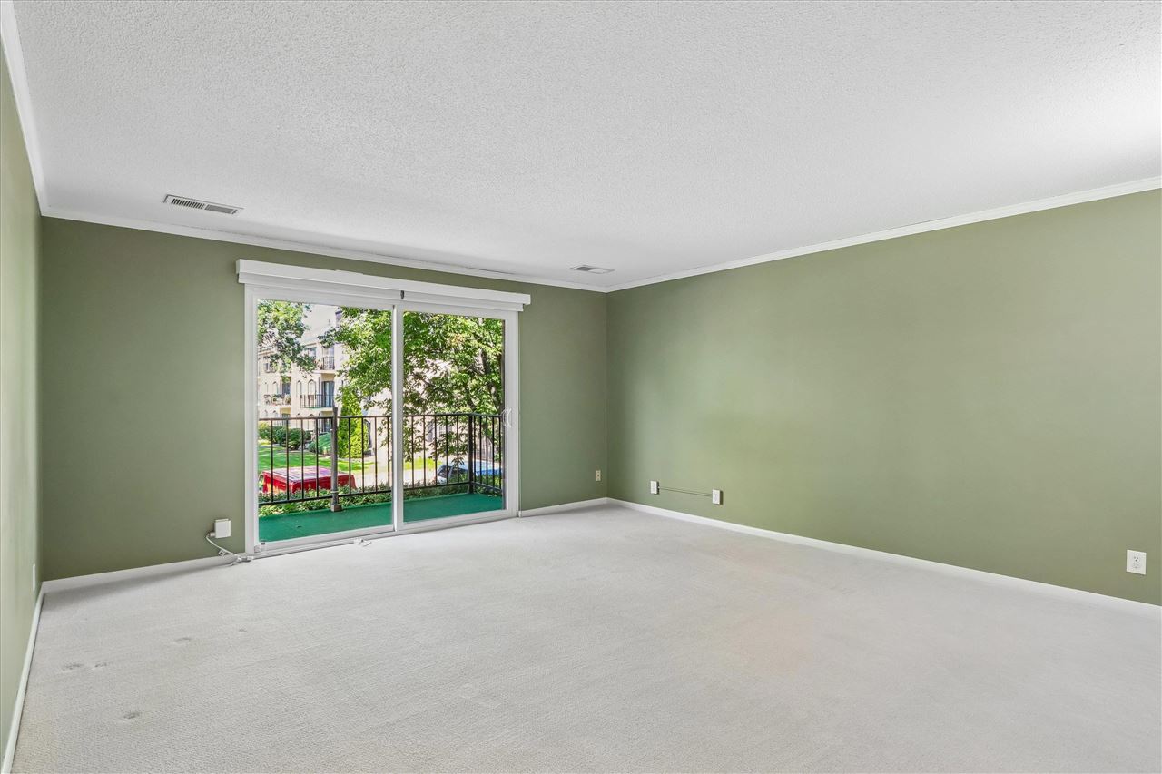 150 Thompson Drive SE Cedar Rapids IA 52403
