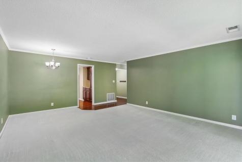 150 Thompson Drive SE Cedar Rapids IA 52403