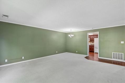 150 Thompson Drive SE Cedar Rapids IA 52403