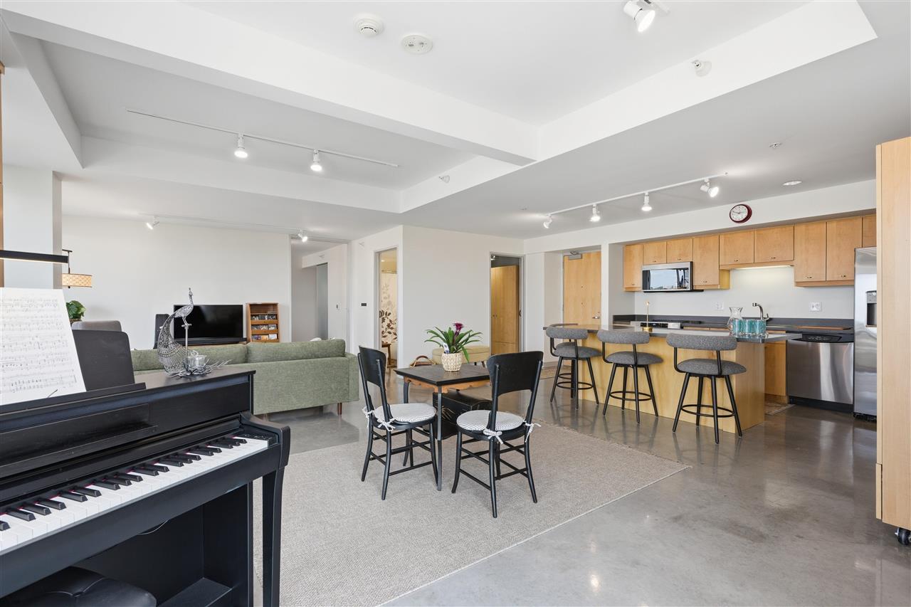 221 E College Iowa City IA 52246