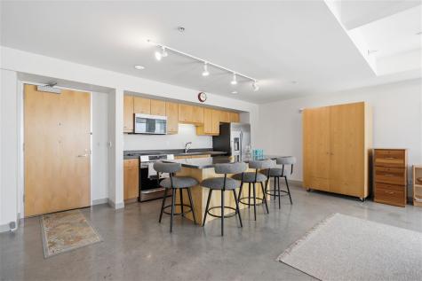 221 E College Iowa City IA 52246