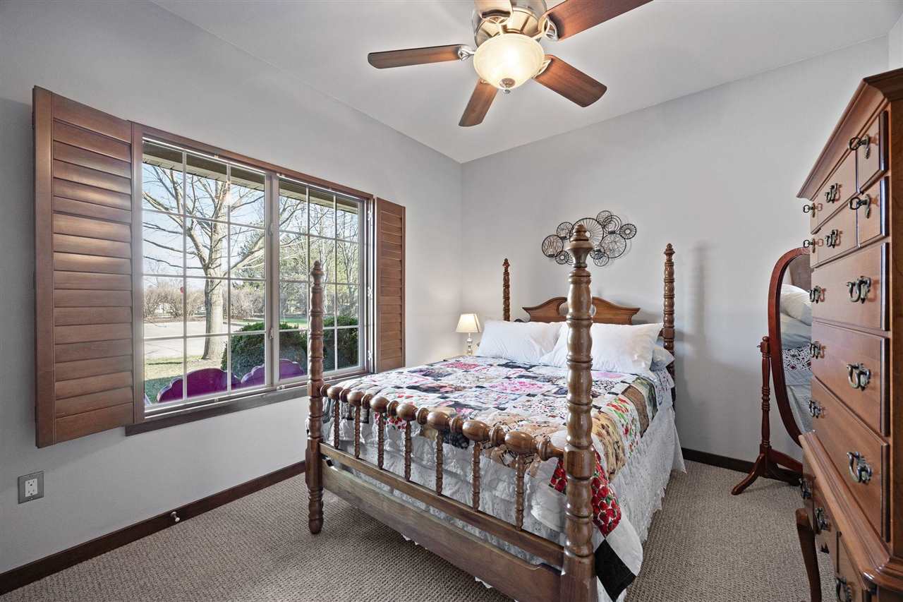 1659 Clifford Lane Iowa City IA 52240