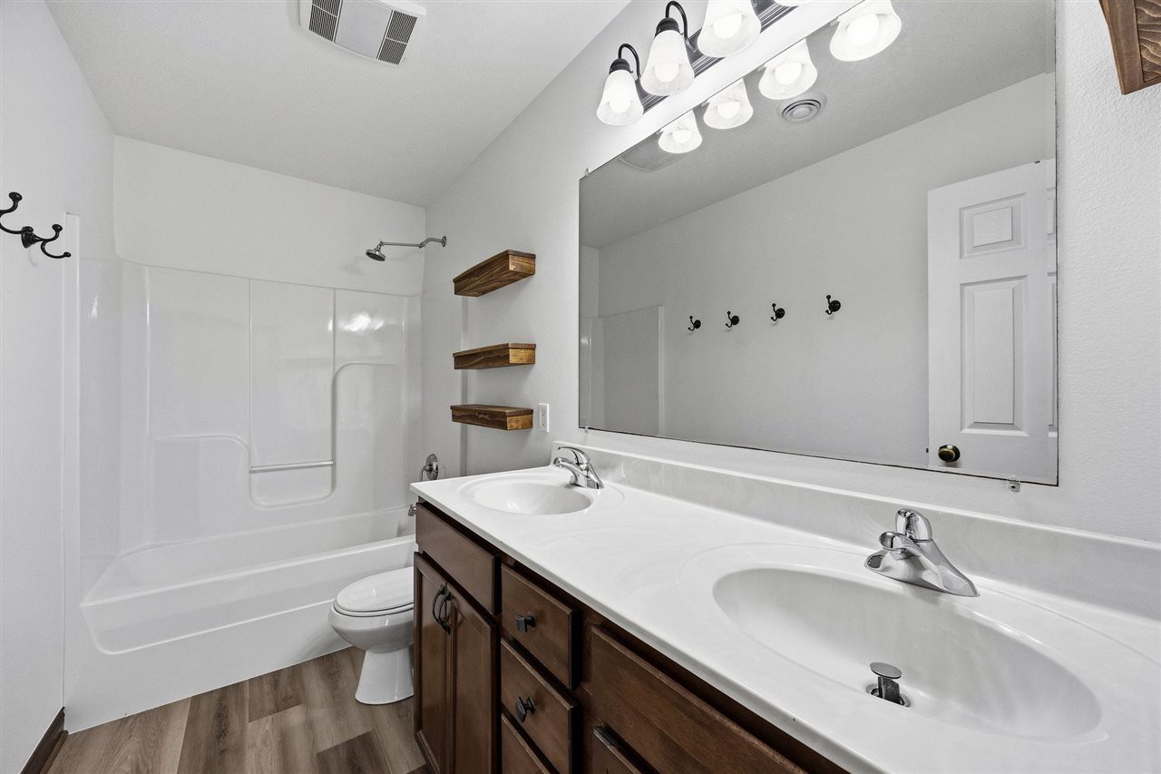 1485 Jaylen Lane North Liberty IA 52317