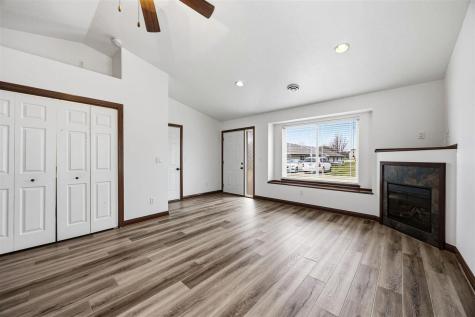 1485 Jaylen Lane North Liberty IA 52317