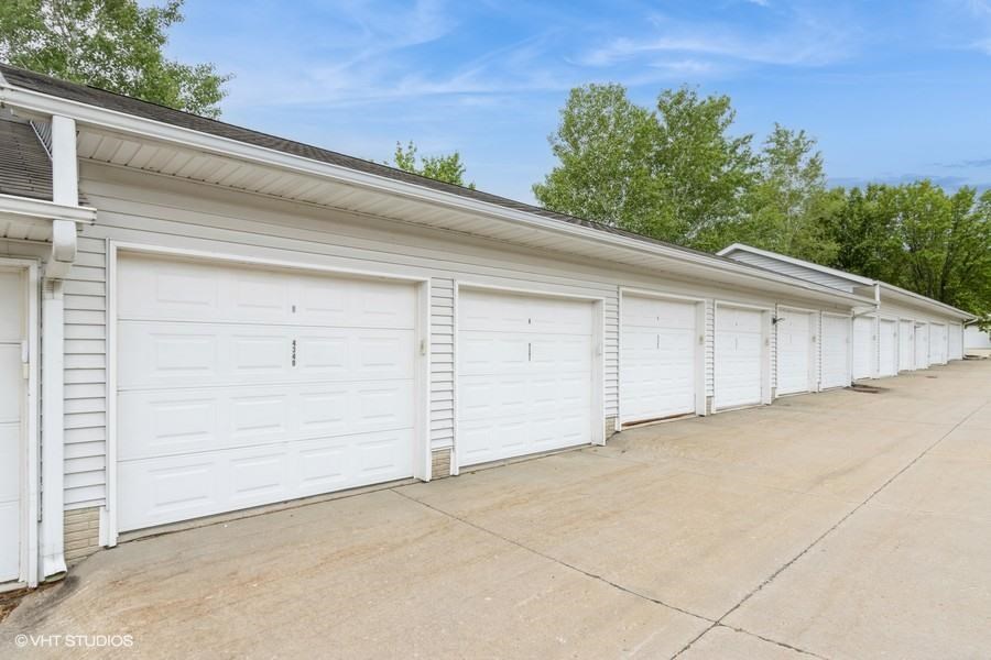 4349 York Place Iowa City IA 52245