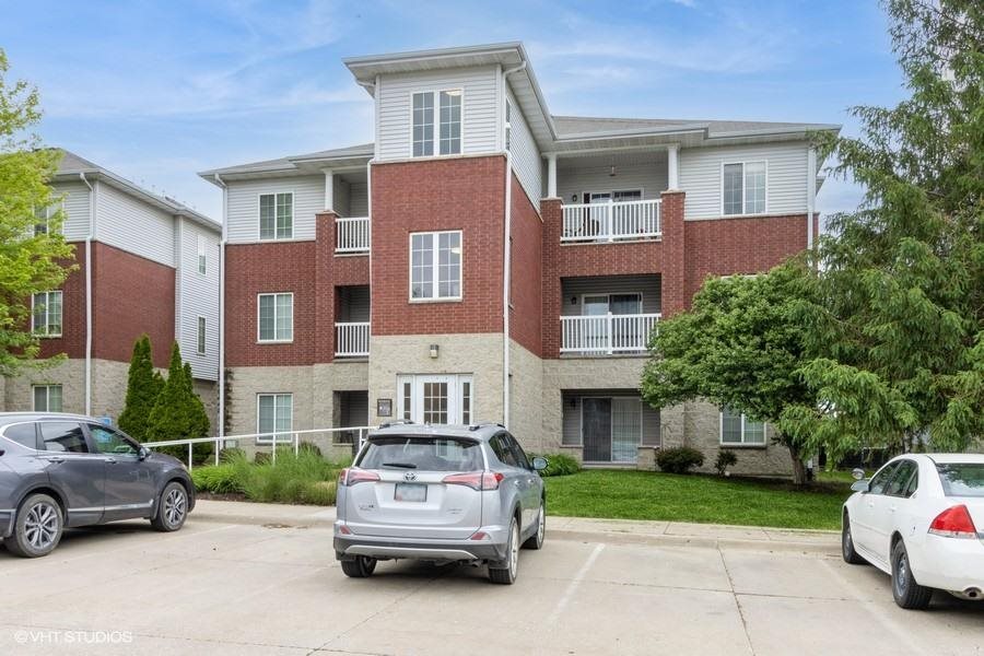 4349 York Place Iowa City IA 52245