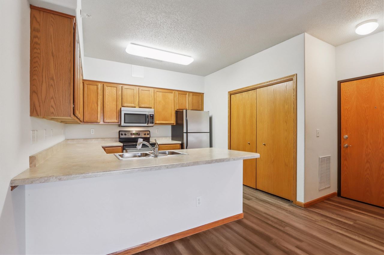 4349 York Place Iowa City IA 52245