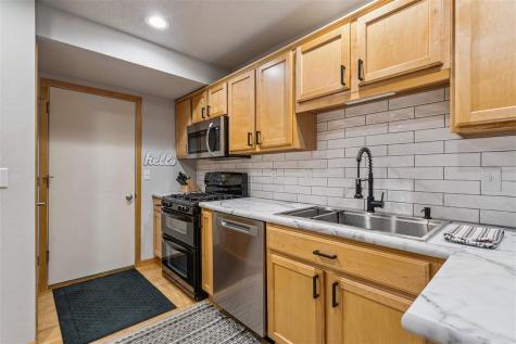 2325 Mulberry Street Coralville IA 52241