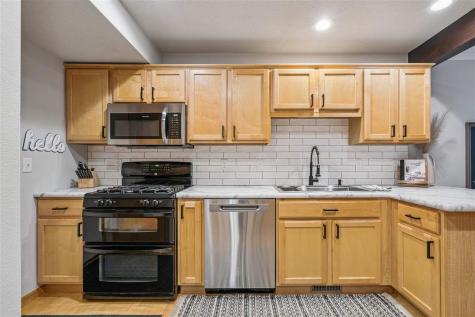 2325 Mulberry Street Coralville IA 52241