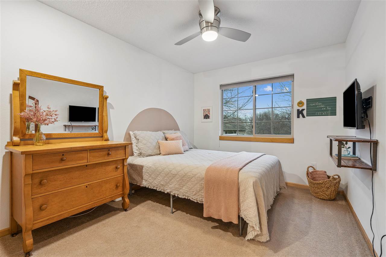 2325 Mulberry Street Coralville IA 52241
