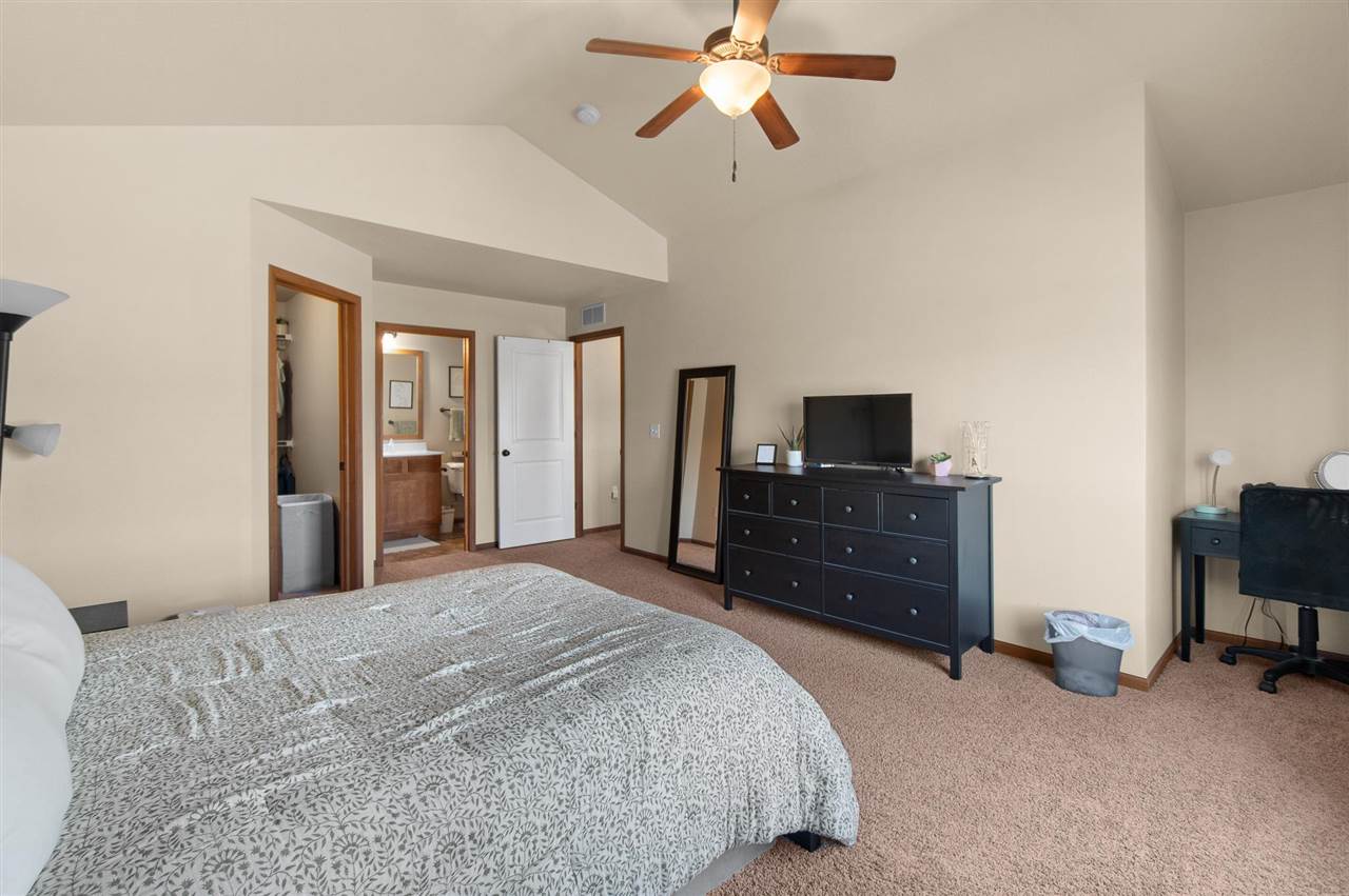 1655 Burr Drive North Liberty IA 52317