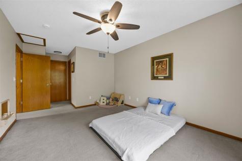 1545 Mckinley Place Iowa City IA 52246