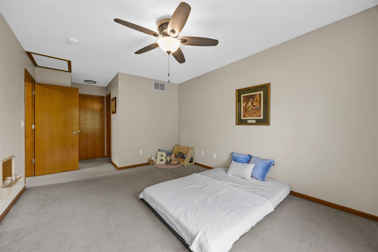 1545 Mckinley Place Iowa City IA 52246
