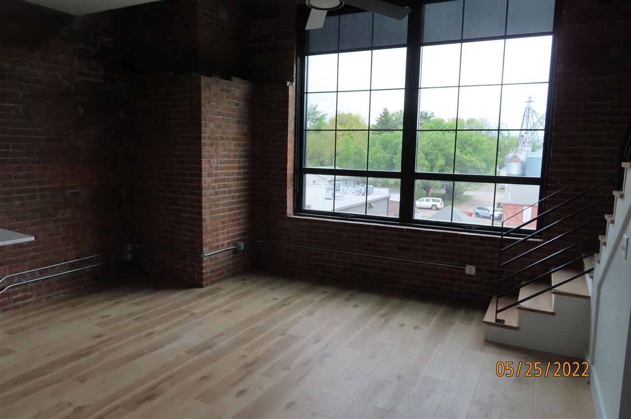 130 S Dubuque Street Solon IA 52333