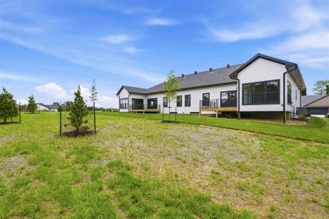 640 Maclan Court Iowa City IA 52246