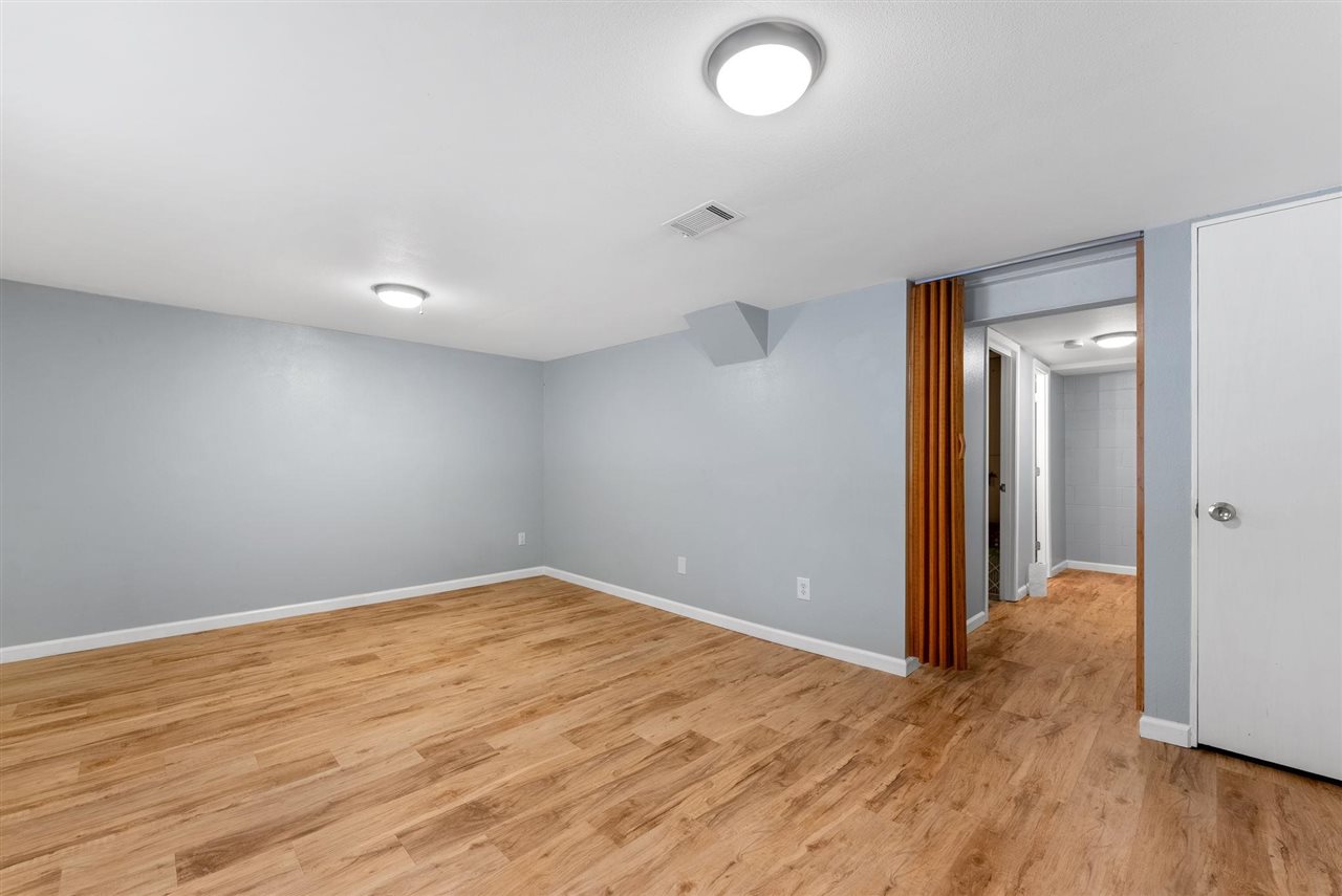439 Peterson Street Iowa City IA 52245