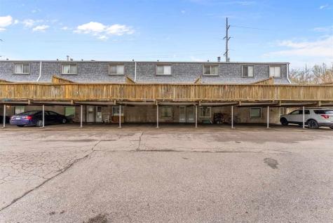 439 Peterson Street Iowa City IA 52245