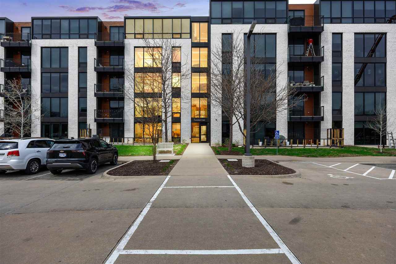 1 University Way Iowa City IA 52246