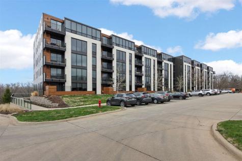 1 University Way Iowa City IA 52246