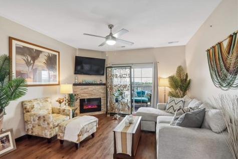 2863 Spring Rose Circle Coralville IA 52241