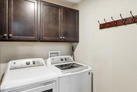 2863 Spring Rose Circle Coralville IA 52241