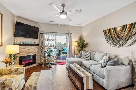 2863 Spring Rose Circle Coralville IA 52241