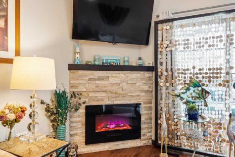 2863 Spring Rose Circle Coralville IA 52241