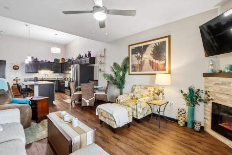 2863 Spring Rose Circle Coralville IA 52241