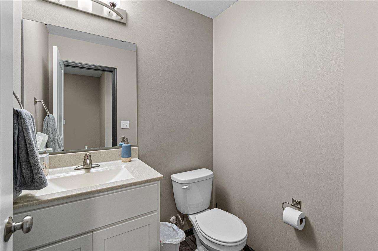 363 Aspen Court Solon IA 52333