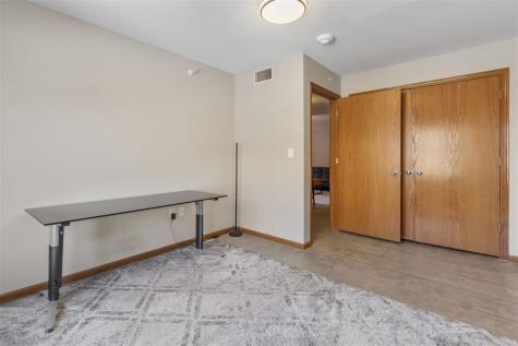 332 S Linn Street Iowa City IA 52240