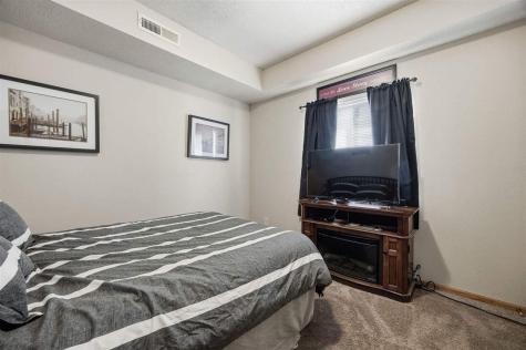 2272 Holiday Road Coralville IA 52241