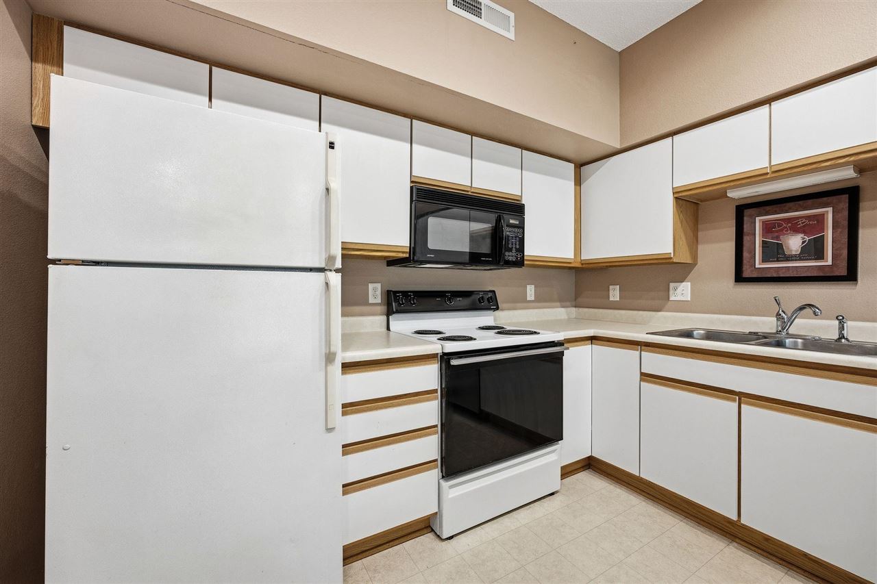 2272 Holiday Road Coralville IA 52241