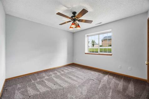 3000 Wilson Ave SW #3 Cedar Rapids IA 52404