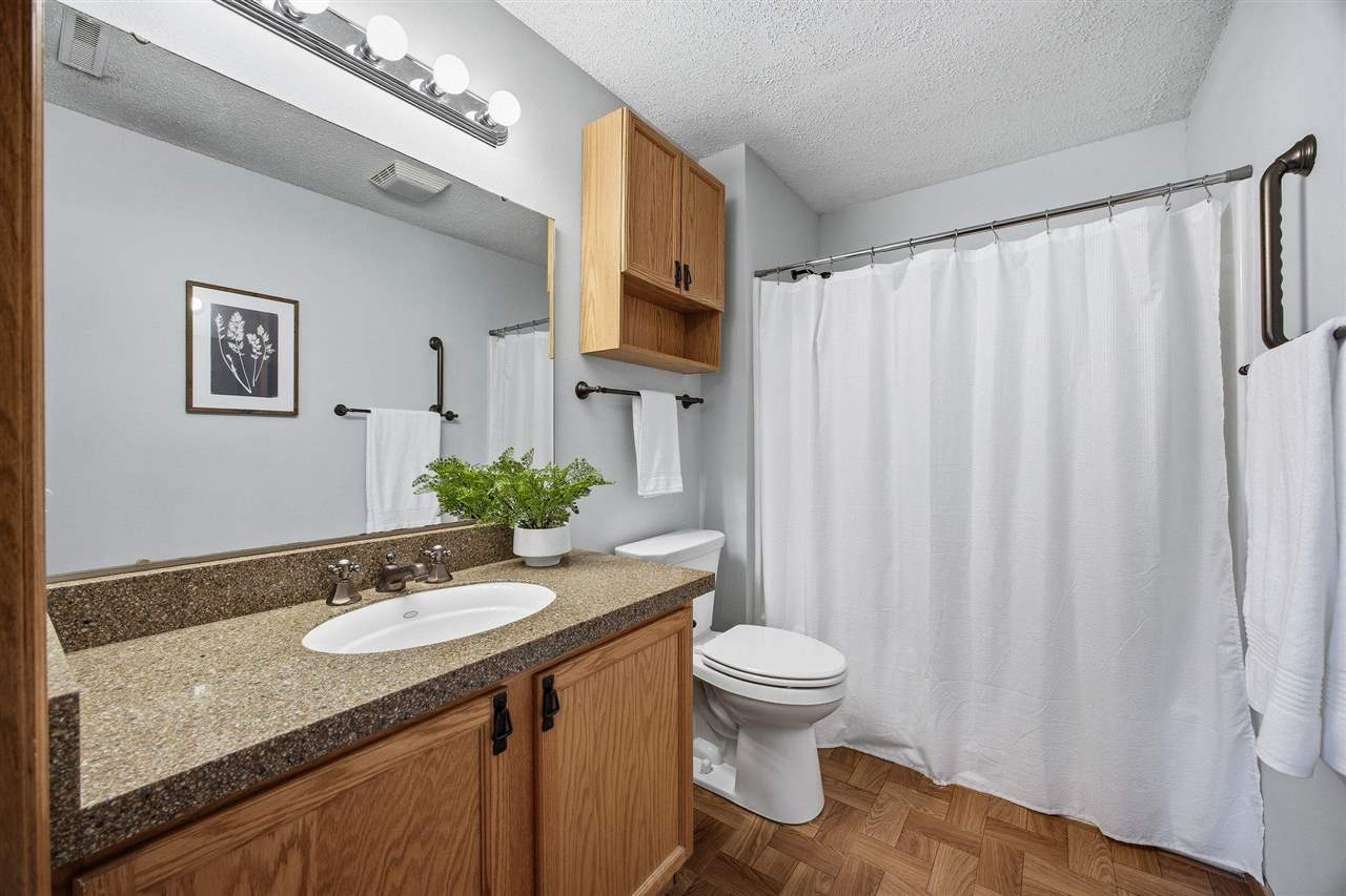 3000 Wilson Ave SW #3 Cedar Rapids IA 52404