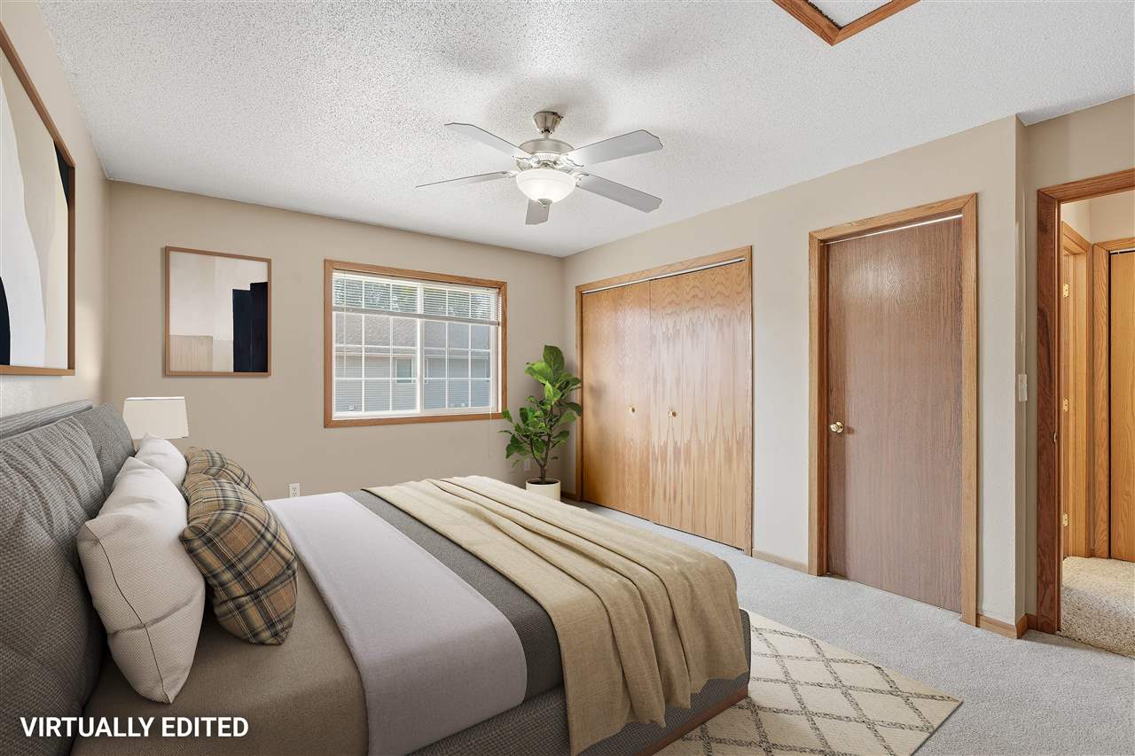 453 W Zeller Street North Liberty IA 52317