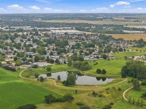 2665 Triple Crown Lane Iowa City IA 52240