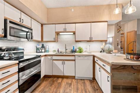 2665 Triple Crown Lane Iowa City IA 52240