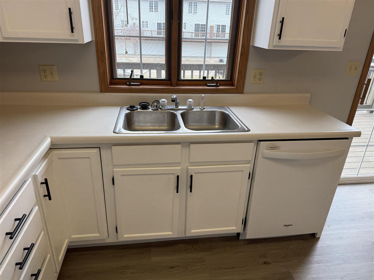 1905 Earl Road Iowa City IA 52246
