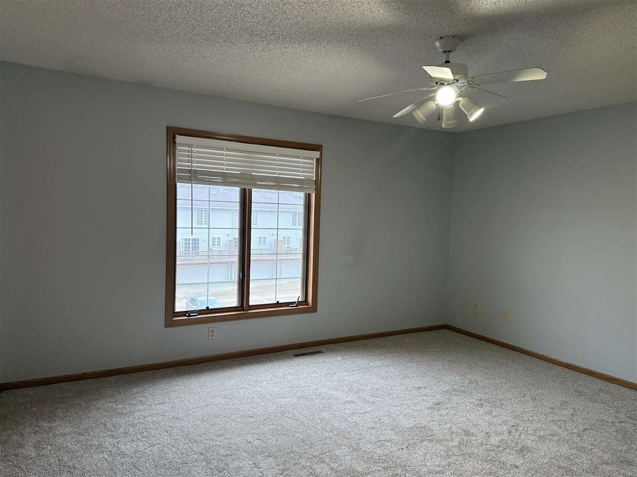 1905 Earl Road Iowa City IA 52246