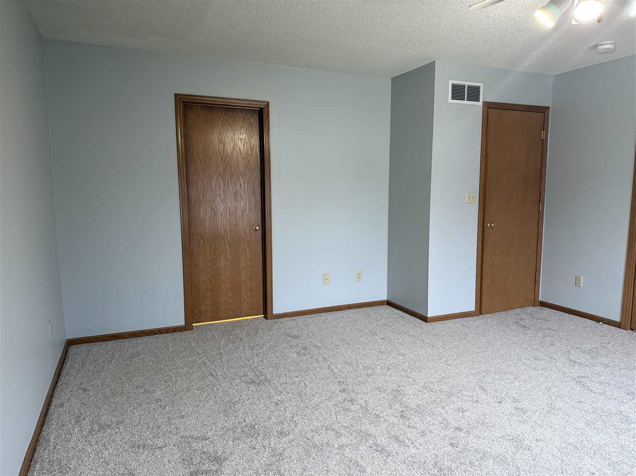 1905 Earl Road Iowa City IA 52246