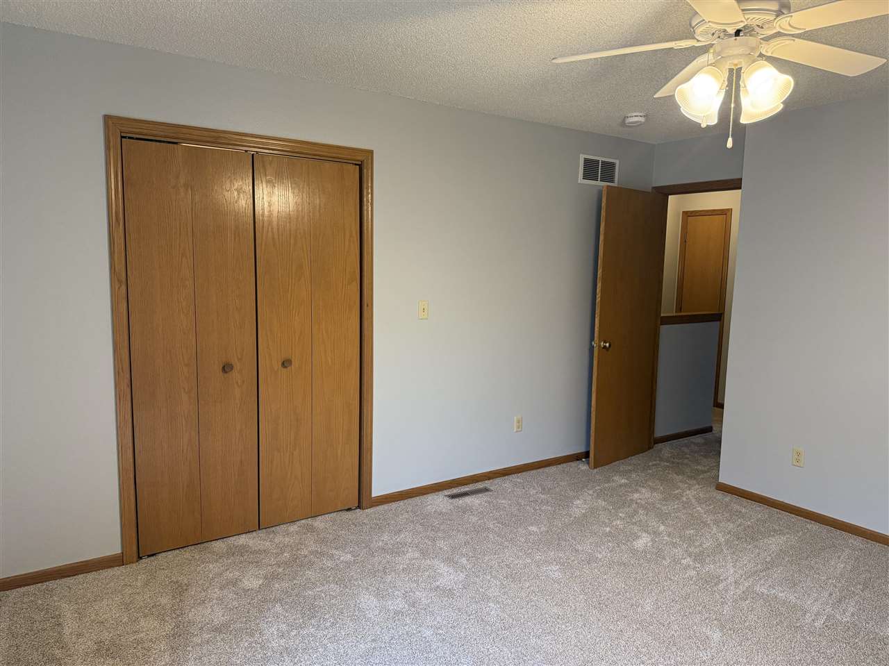 1905 Earl Road Iowa City IA 52246