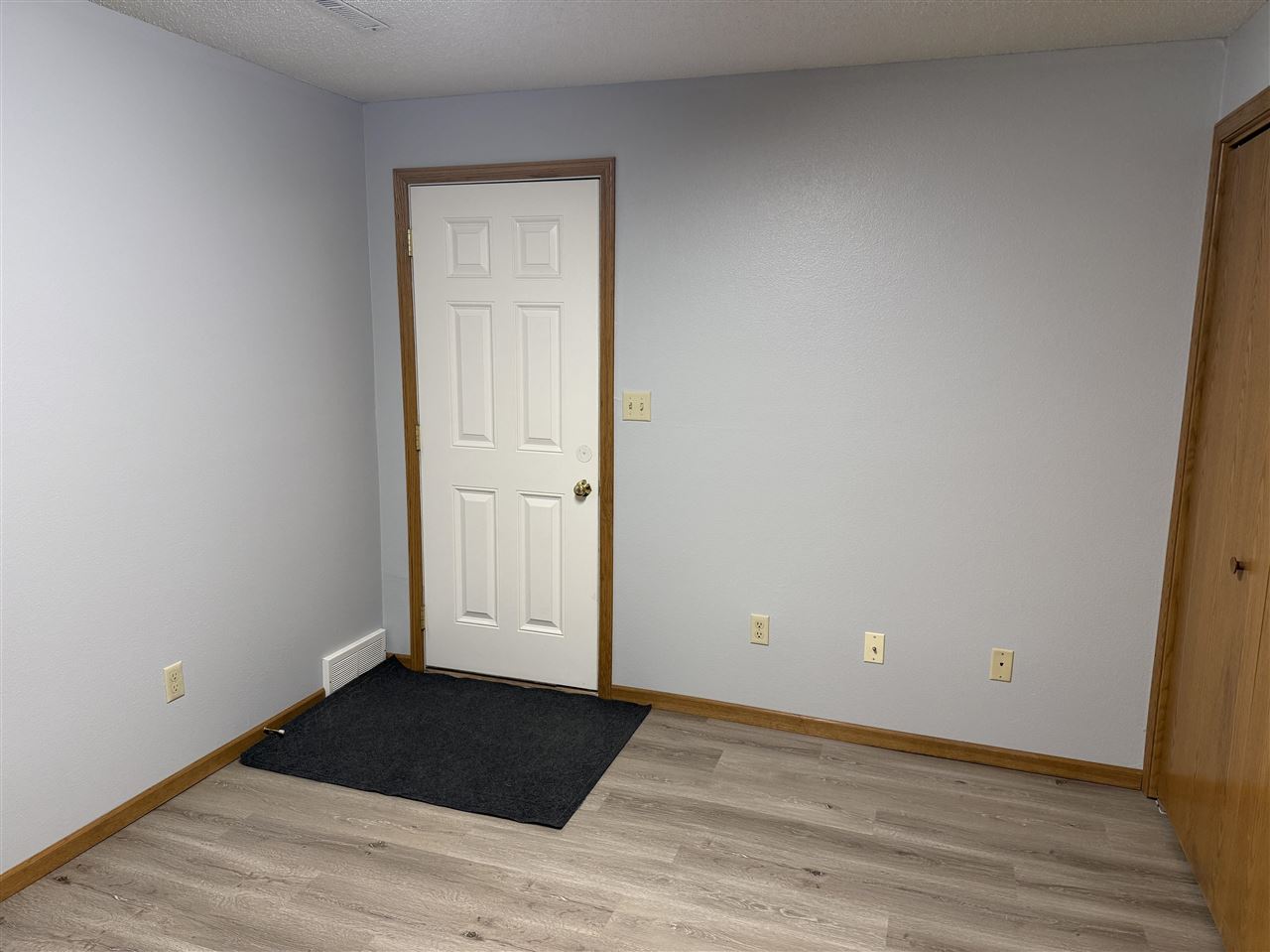 1905 Earl Road Iowa City IA 52246
