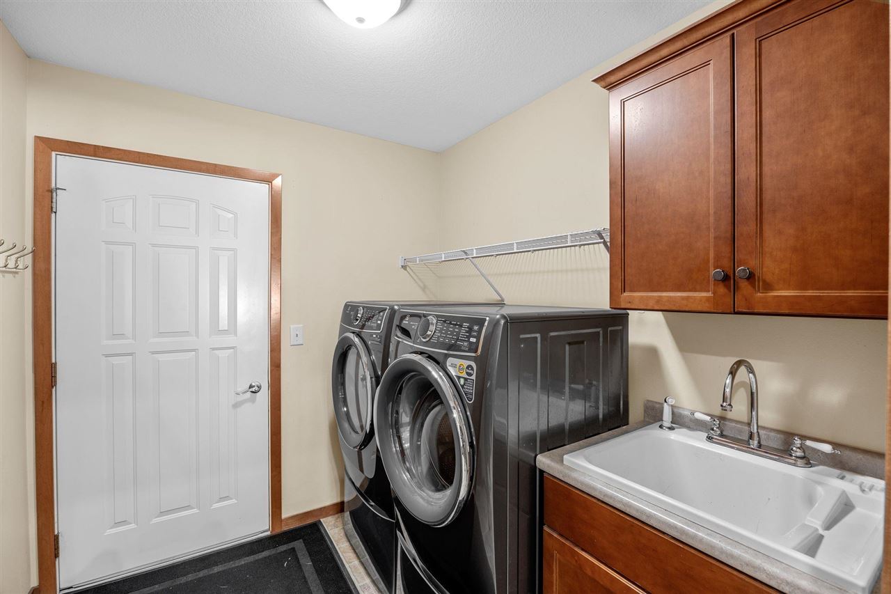 105 Wild Rose Lane Solon IA 52333