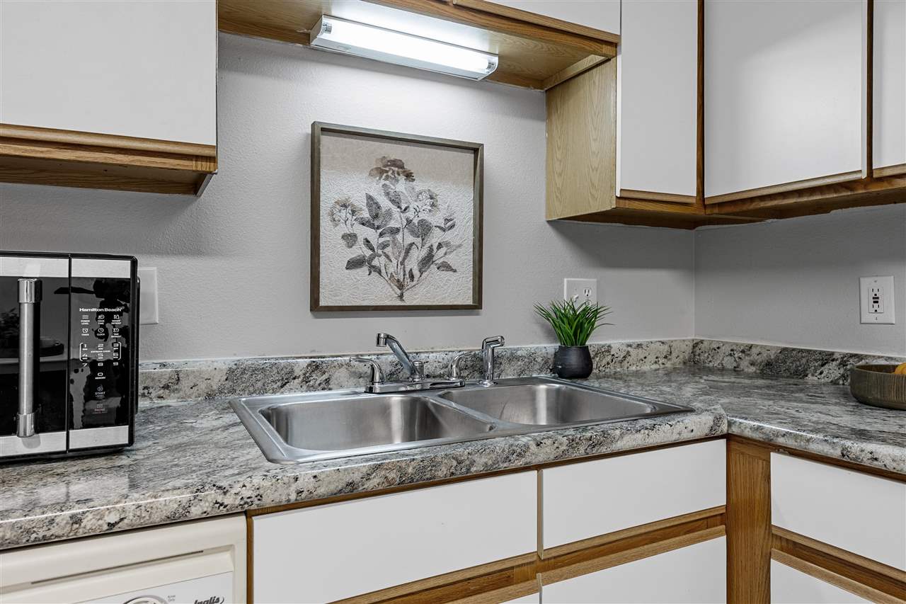 930B Boston Way Coralville IA 52241